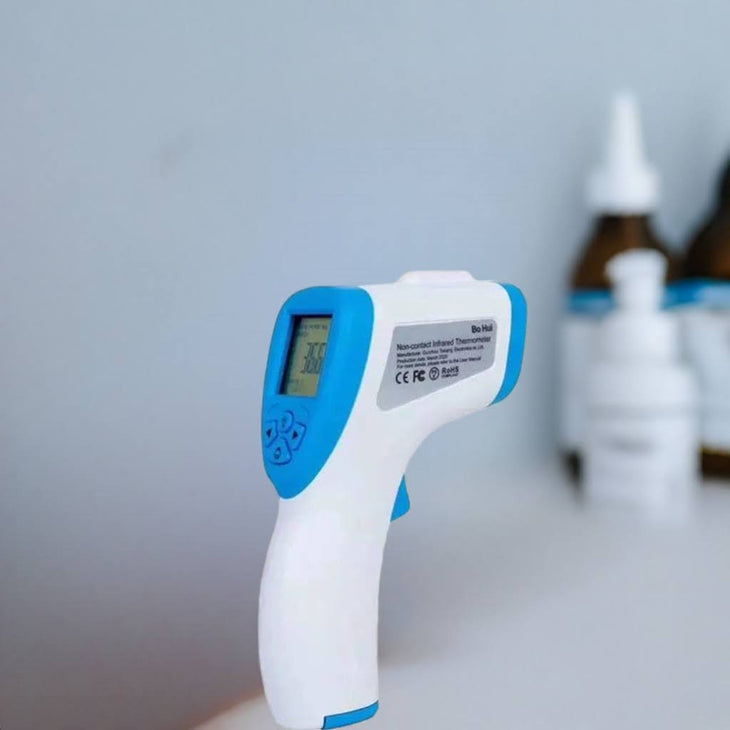 Clinical thermometer with infrared - contactless forehead measurement