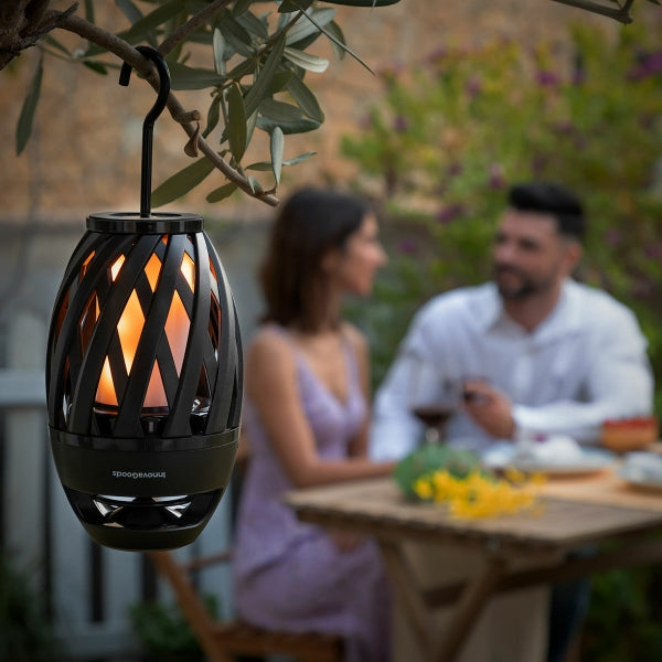 Leuchte & BT-Lautsprecher 2-in-1 für den Garten - Mit LED-Flammen